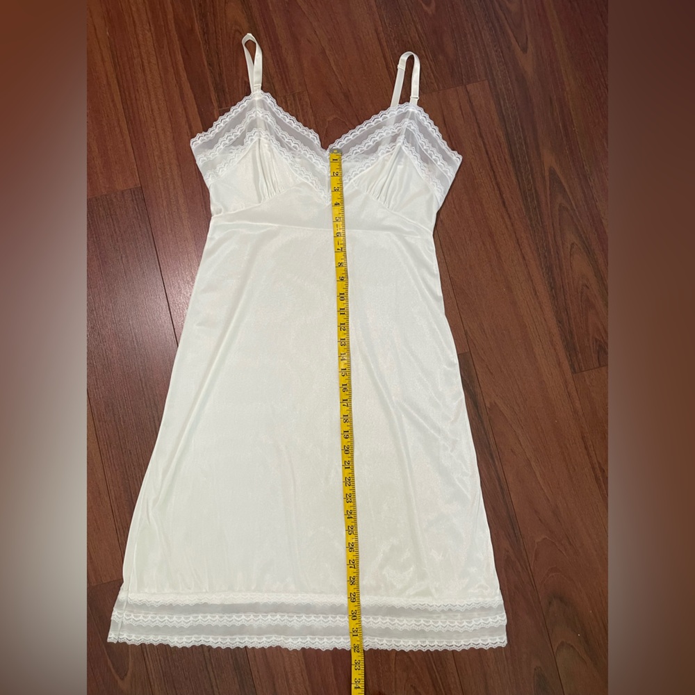 Vintage White with Lace Richform slip - Picture 4 of 5